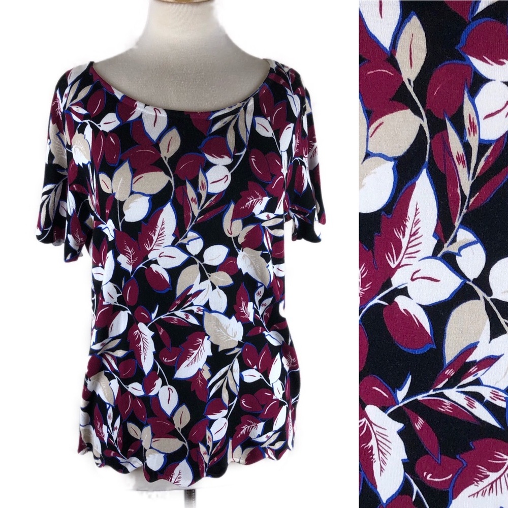 Roz & Ali Soft Thin Knit Top Scalloped Edges Sz L